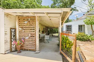 212 S Pine St, Tomball, TX 77375 - Photo 34