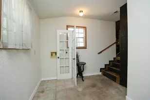 212 S Pine St, Tomball, TX 77375 - Photo 26