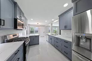 8311 Sierra Hill Ct, Houston, TX 77083 - Photo 12