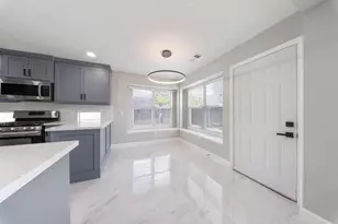 8311 Sierra Hill Ct, Houston, TX 77083 - Photo 10