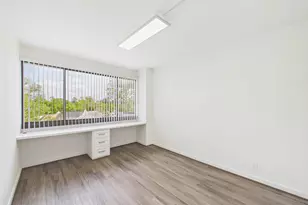 49 Briar Hollow Ln, Houston, TX 77027 - Photo 22