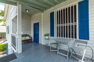 2809 Bernardo De Galvez Ave, Galveston, TX 77550 - Photo 2