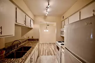 1818 Augusta Dr, Houston, TX 77057 - Photo 12