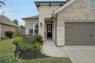 105 Dove Springs Ct, Conroe, TX 77304 - Photo 1