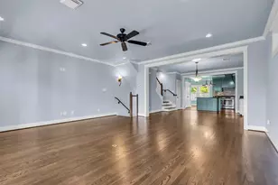 236 E Woodland St, Houston, TX 77009 - Photo 12