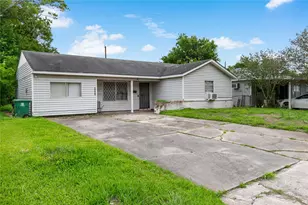 5603 Lakefield Dr, Houston, TX 77033 - Photo 2