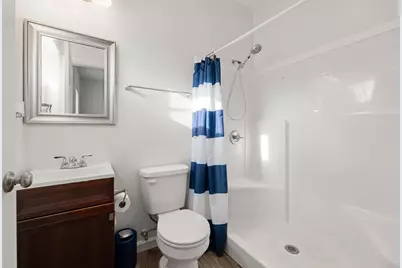 805 E Mulberry Avenue, Wharton, TX 77488 - Photo 10