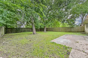 501 Bellmar Ln, Friendswood, TX 77546 - Photo 18