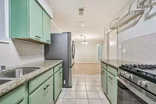 501 Bellmar Ln, Friendswood, TX 77546 - Photo 10