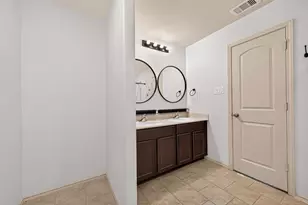 23718 Water Hickory Dr, Tomball, TX 77375 - Photo 22