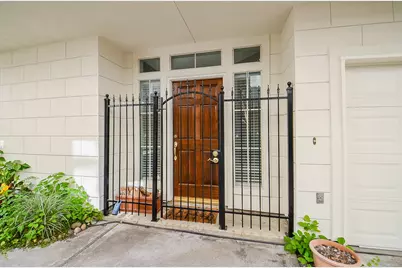 5208 Blossom Street #5, Houston, TX 77007 - Photo 2