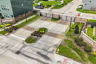 2002 Groveland Glen Dr, Houston, TX 77051 - Photo 6