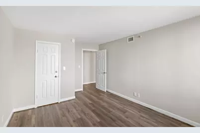 3525 Sage Road #1212, Houston, TX 77056 - Photo 10