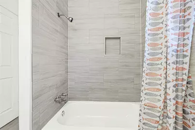 4215 East Lane, Houston, TX 77026 - Photo 10
