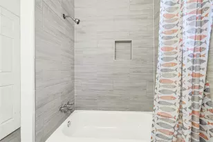 4215 East Ln, Houston, TX 77026 - Photo 10