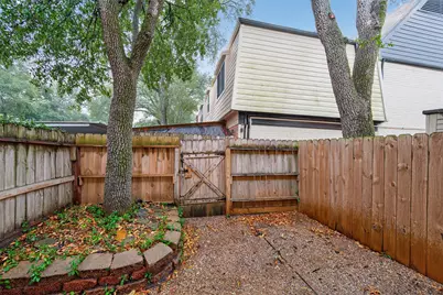 5231 Arboles Drive, Houston, TX 77035 - Photo 22