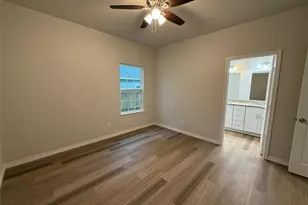 702 W Walnut St, Longview, TX 75601 - Photo 10