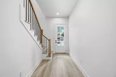 8019 Grandview Street #B, Houston, TX 77051 - Photo 4
