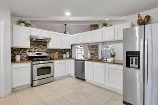 3206 Lindenfield Dr, Katy, TX 77449 - Photo 4
