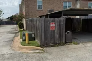 86 W Park West Dr, Houston, TX 77072 - Photo 10