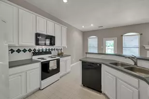 34 Bayou Springs Ct, The Woodlands, TX 77382 - Photo 18