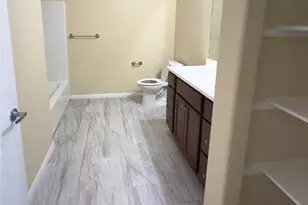 1040 Trinidad St, Beaumont, TX 77703 - Photo 10