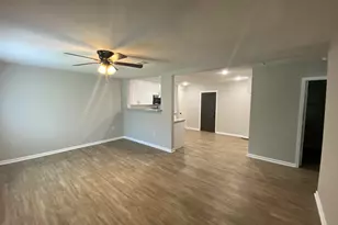 2016 Magnolia Dr, La Marque, TX 77568 - Photo 6