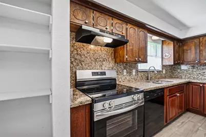 10602 Sagewind Drive, Houston, TX 77089 - Photo 22