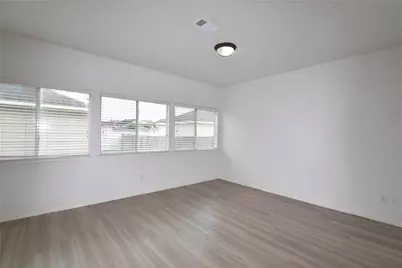 11912 Prior Park Drive, Houston, TX 77047 - Photo 2