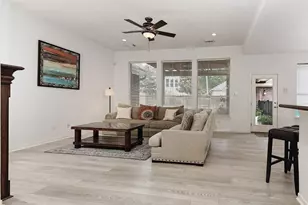 35 Westwinds Cir, The Woodlands, TX 77382 - Photo 8