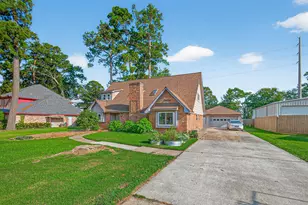 19234 Lakeshire St, Humble, TX 77346 - Photo 2