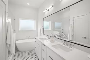 902 Kern St, Houston, TX 77009 - Photo 24