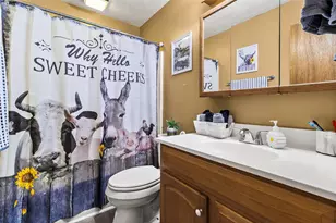 128 E Highland Dr, Livingston, TX 77351 - Photo 22