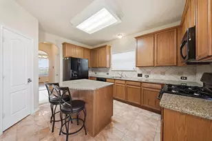 2308 Oakleaf Hills Cir, Conroe, TX 77304 - Photo 16