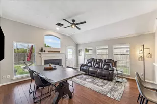 891 Victoria Lakes Dr, Katy, TX 77493 - Photo 12