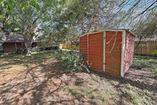 129 Stewart, Centerville, TX 75833 - Photo 8