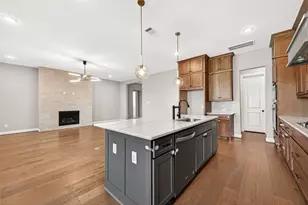 1635 Delta Oaks Dr, Missouri City, TX 77459 - Photo 4
