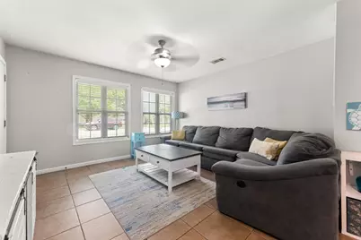 123 Bonita Avenue, Galveston, TX 77550 - Photo 2