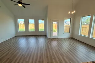 4533 Blue Mountain Laurel St, Pinehurst, TX 77362 - Photo 4