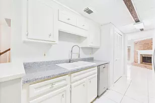 9409 Fondren Rd, Houston, TX 77074 - Photo 8