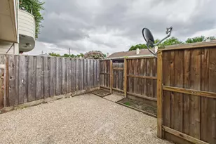 9409 Fondren Rd, Houston, TX 77074 - Photo 30