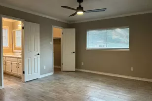 608 Pebbleshire Dr, Houston, TX 77062 - Photo 16