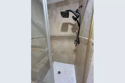 608 Pebbleshire Drive, Houston, TX 77062 - Photo 14