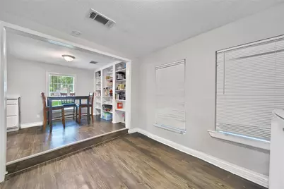 1606 W 8th Street, Freeport, TX 77541 - Photo 10