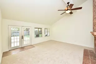 2035 Shorewood Ln, Sugar Land, TX 77479 - Photo 6