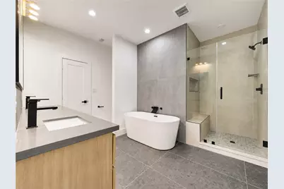 7827 Brandon Street #A/B, Houston, TX 77051 - Photo 24