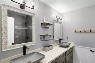 829 S Van Ostrand Ave, Winnie, TX 77665 - Photo 40
