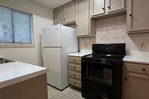 11711 Memorial Dr, Houston, TX 77024 - Photo 6