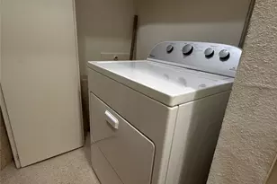 11711 Memorial Dr, Houston, TX 77024 - Photo 22