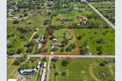 905 28th Street, Dickinson, TX 77539 - Photo 1